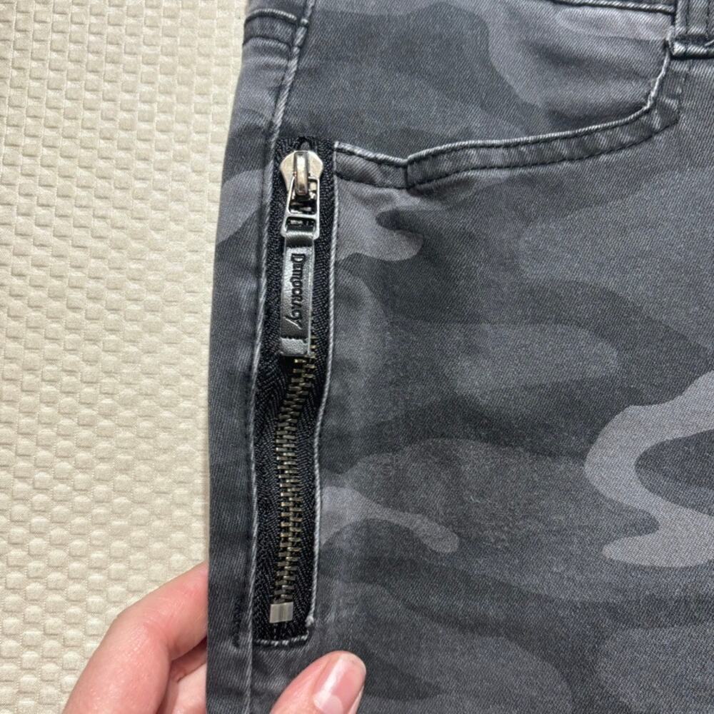 Democracy Ab Technology Dark Camo Skinny Jeans Size 8 Black Gray Zip Pockets - Picture 3 of 9